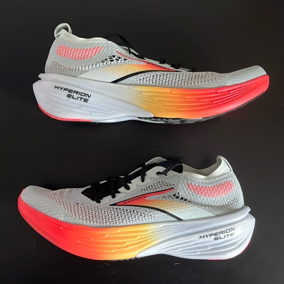 Brooks Hyperion Elite Mens 8.5/ Womens 10